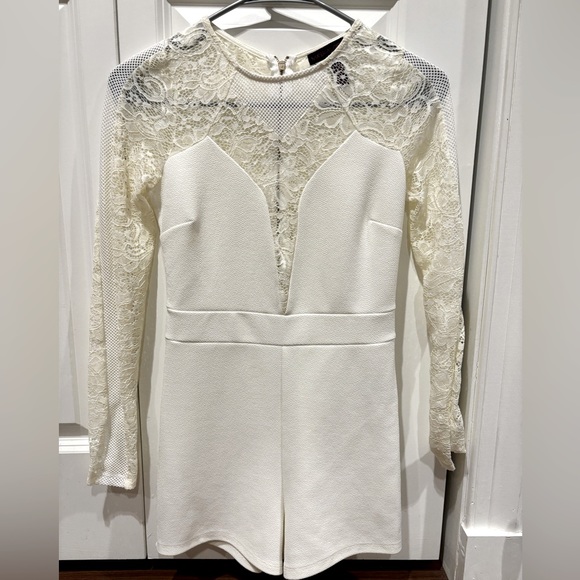 Pants - White romper with lace, size small